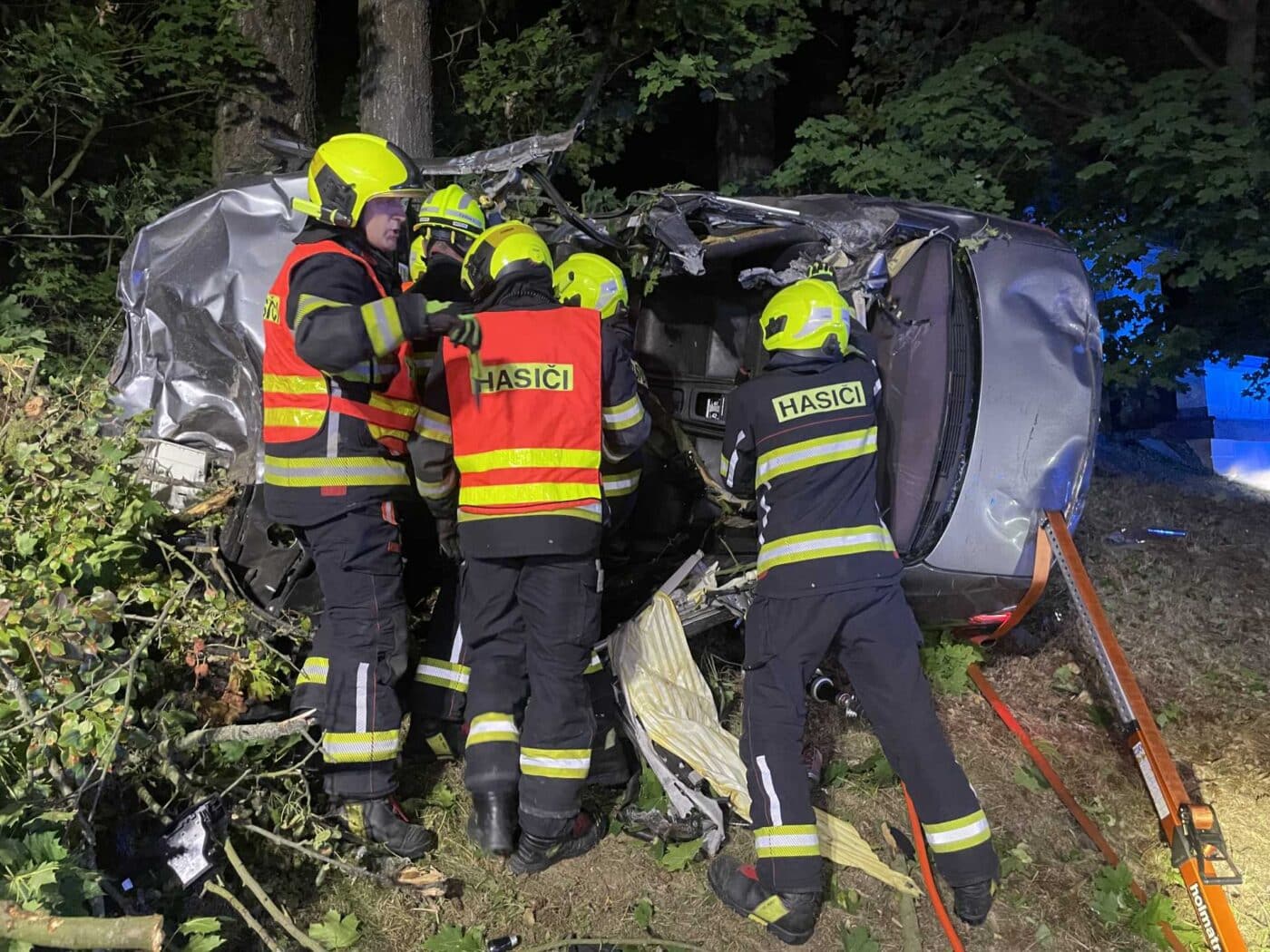 Tragická nehoda u Dolánek na Turnovsku. Foto: HZS