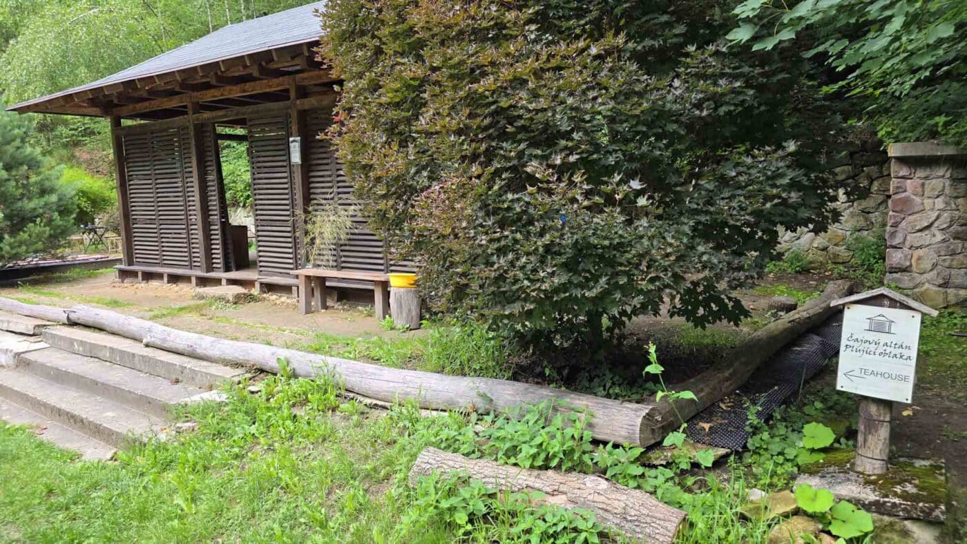 U Prachovských skal najdete i čajovnu. Foto: ČRzprávy