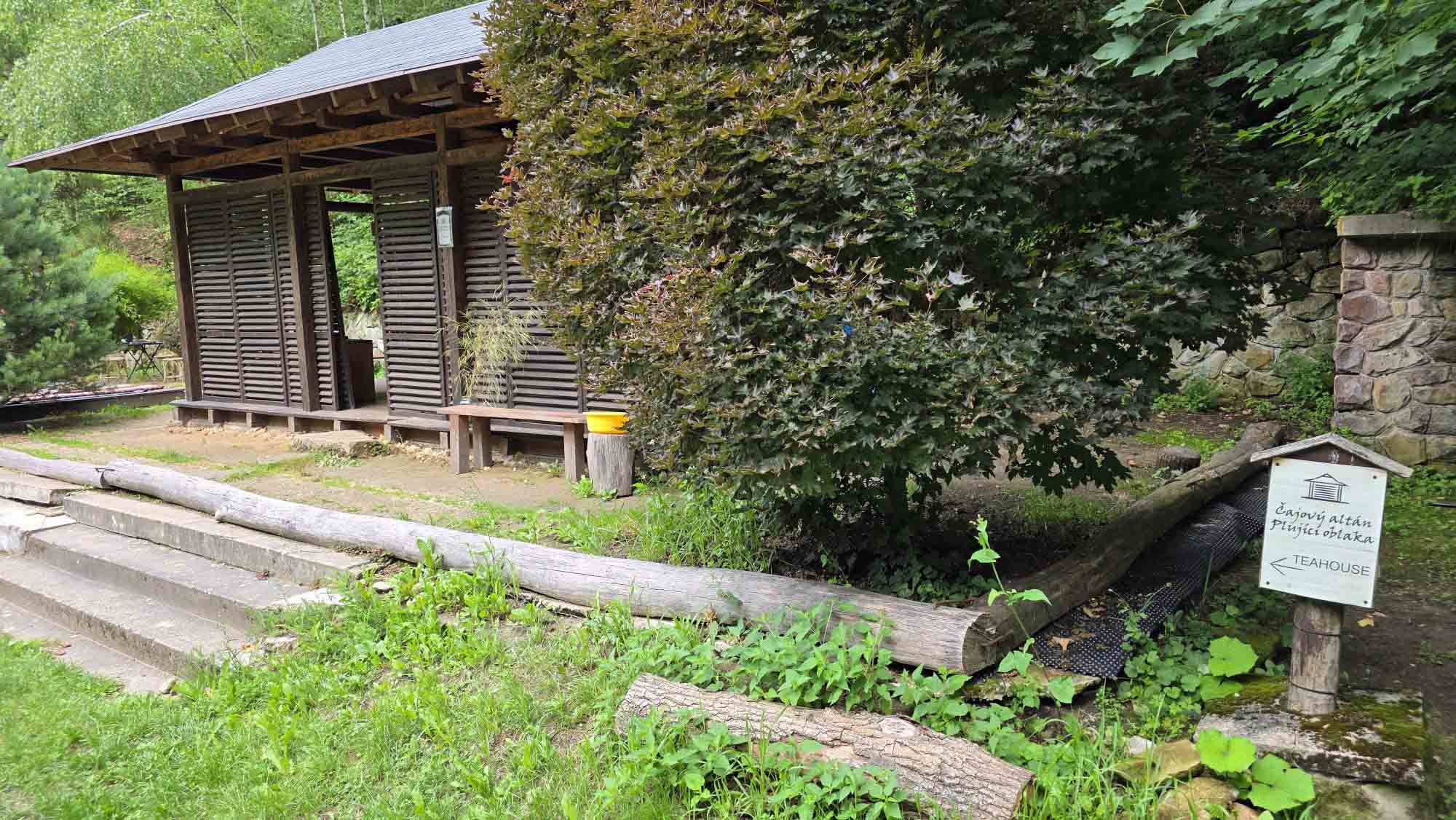 U Prachovských skal najdete i čajovnu. Foto: ČRzprávy