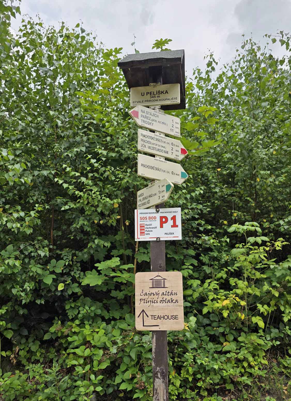Od Prachovských skal vedou turistické trasy, třeba na skalní hrad Pařez. Foto: ČRzprávy