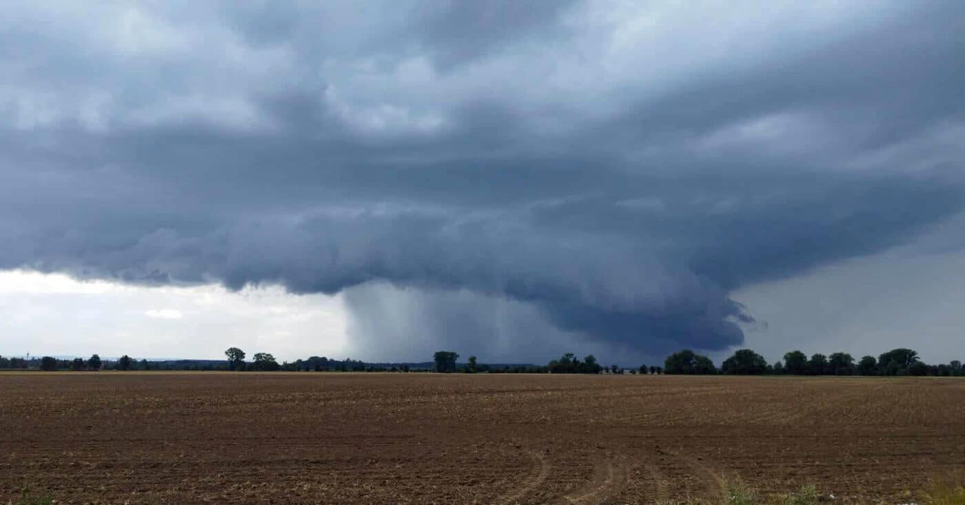 Vzestup supercely na Chrudimsku. Foto: ČHMÚ / Tomáš Michálek