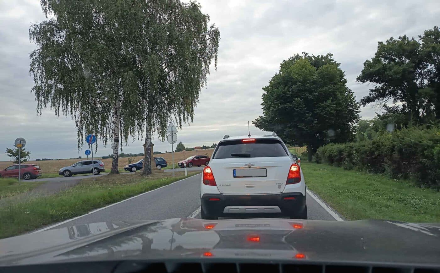U Vojnic se tvořily kolony. Foto: Wendy Zdařilová
