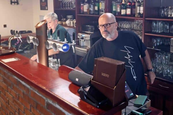 Ano, šéfe! ve Starosuchdolské restauraci. Foto: TV Prima