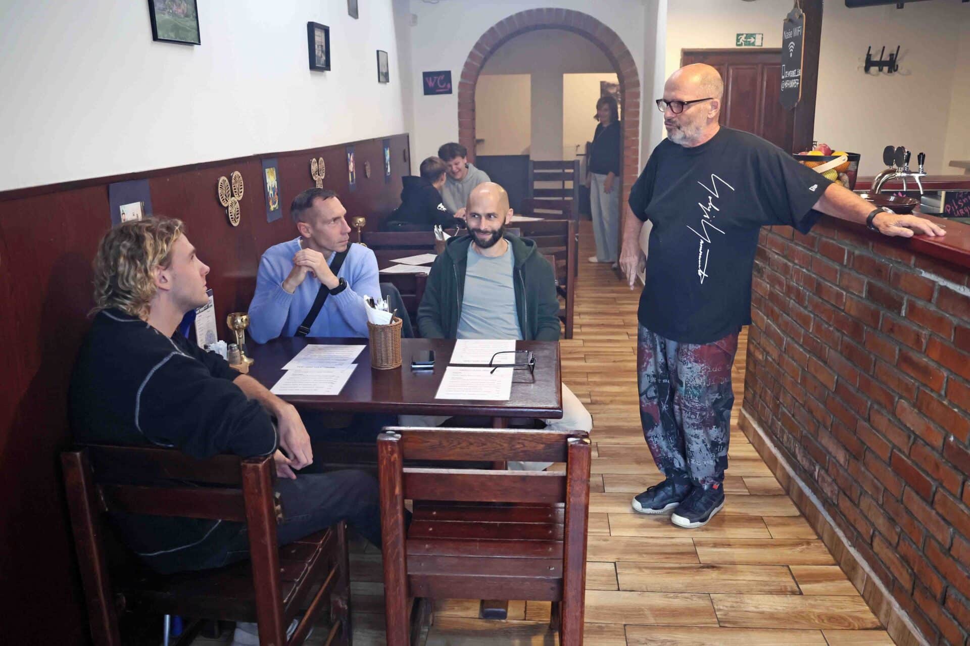 Ano, šéfe! ve Starosuchdolské restauraci. Foto: TV Prima