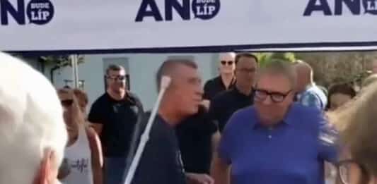 Útok na Andreje Babiše v obci Dobrá.