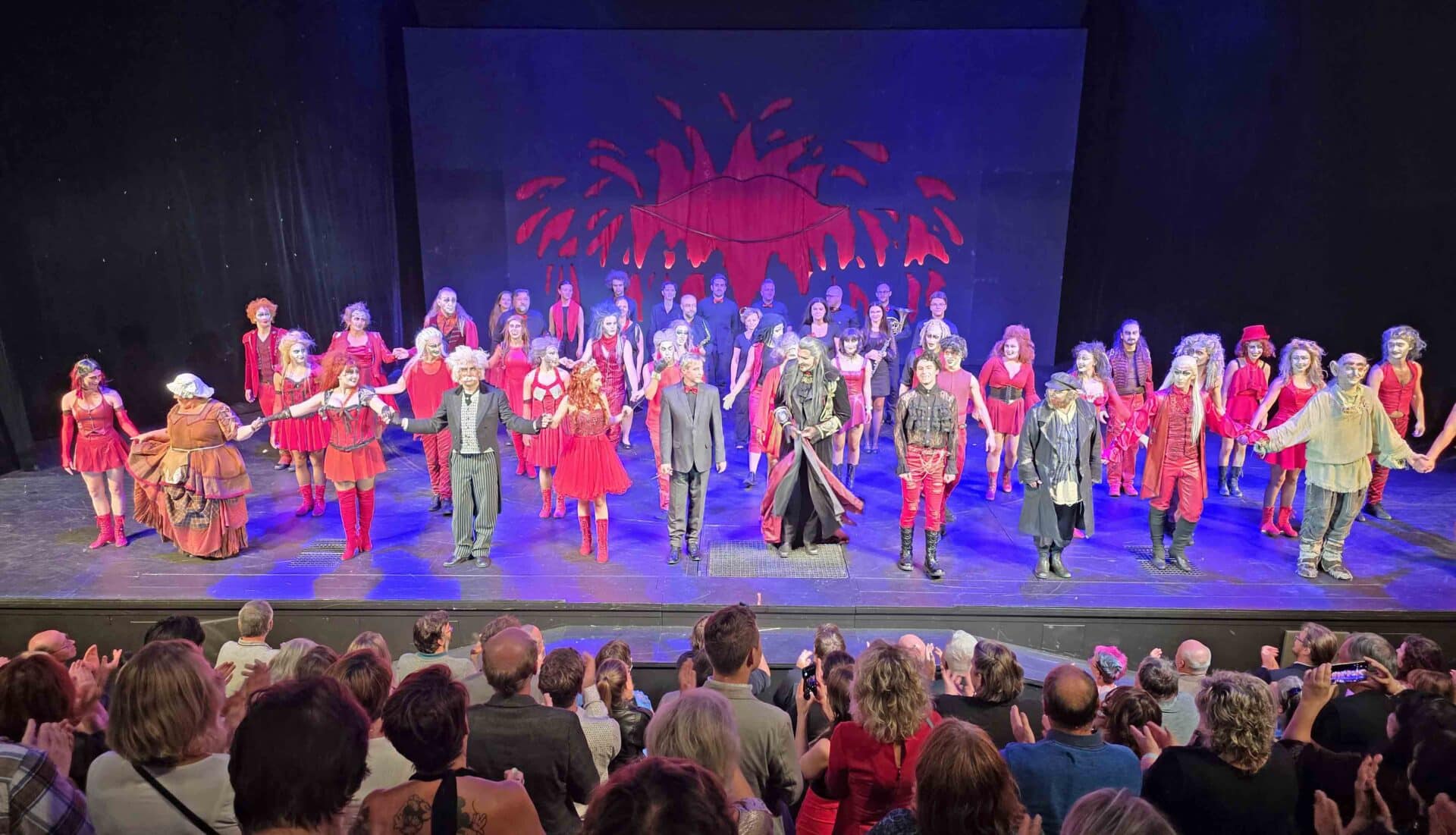 Diváci ocenili předpremiéru potleskem ve stoje. Foto: ČRzprávy