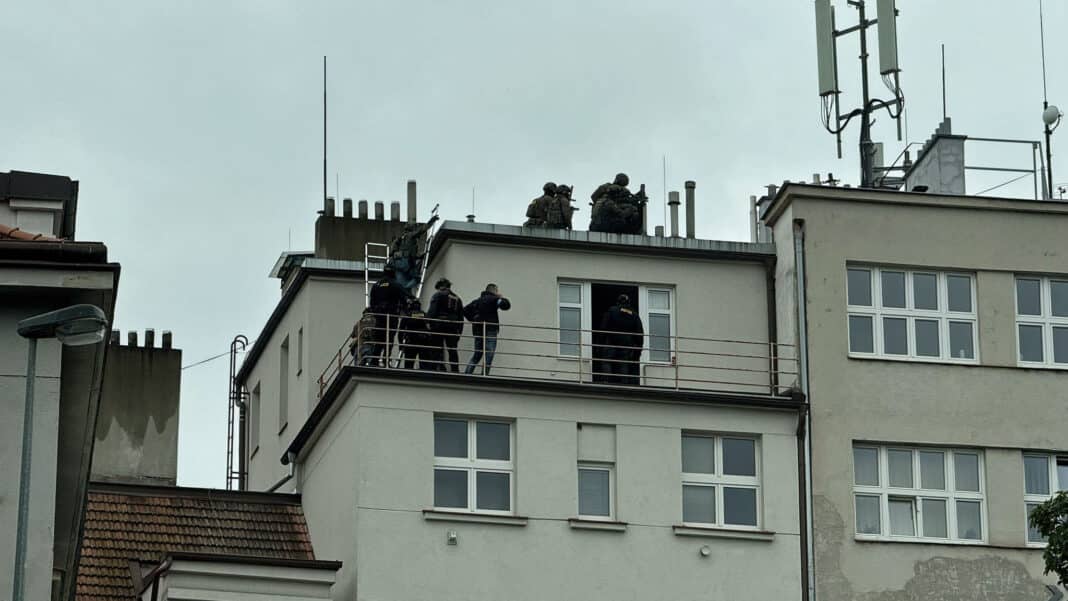 Zásah policie v Braníku. Foto: X/Jan Veselý