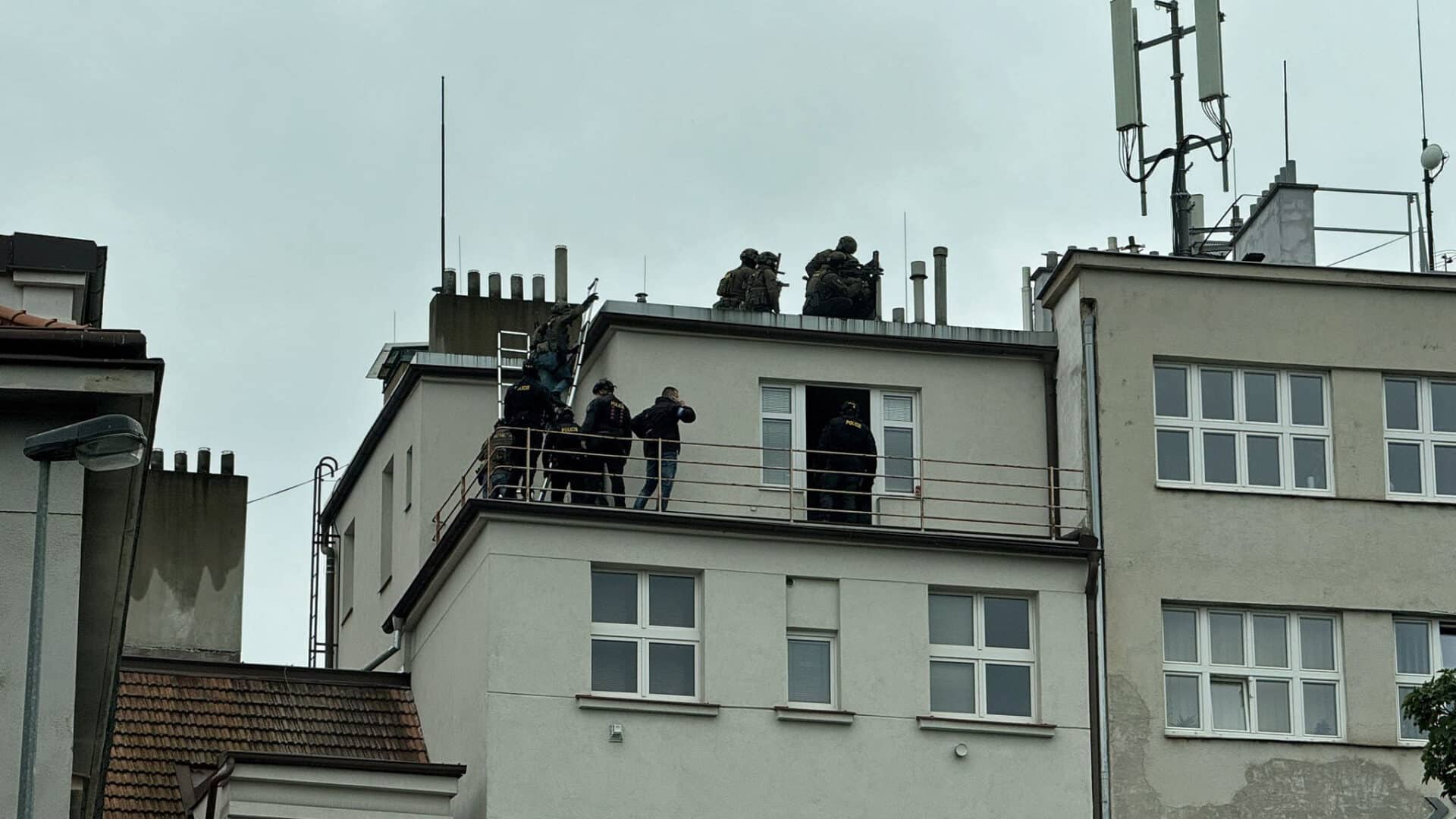 Zásah policie v Braníku. Foto: X/Jan Veselý