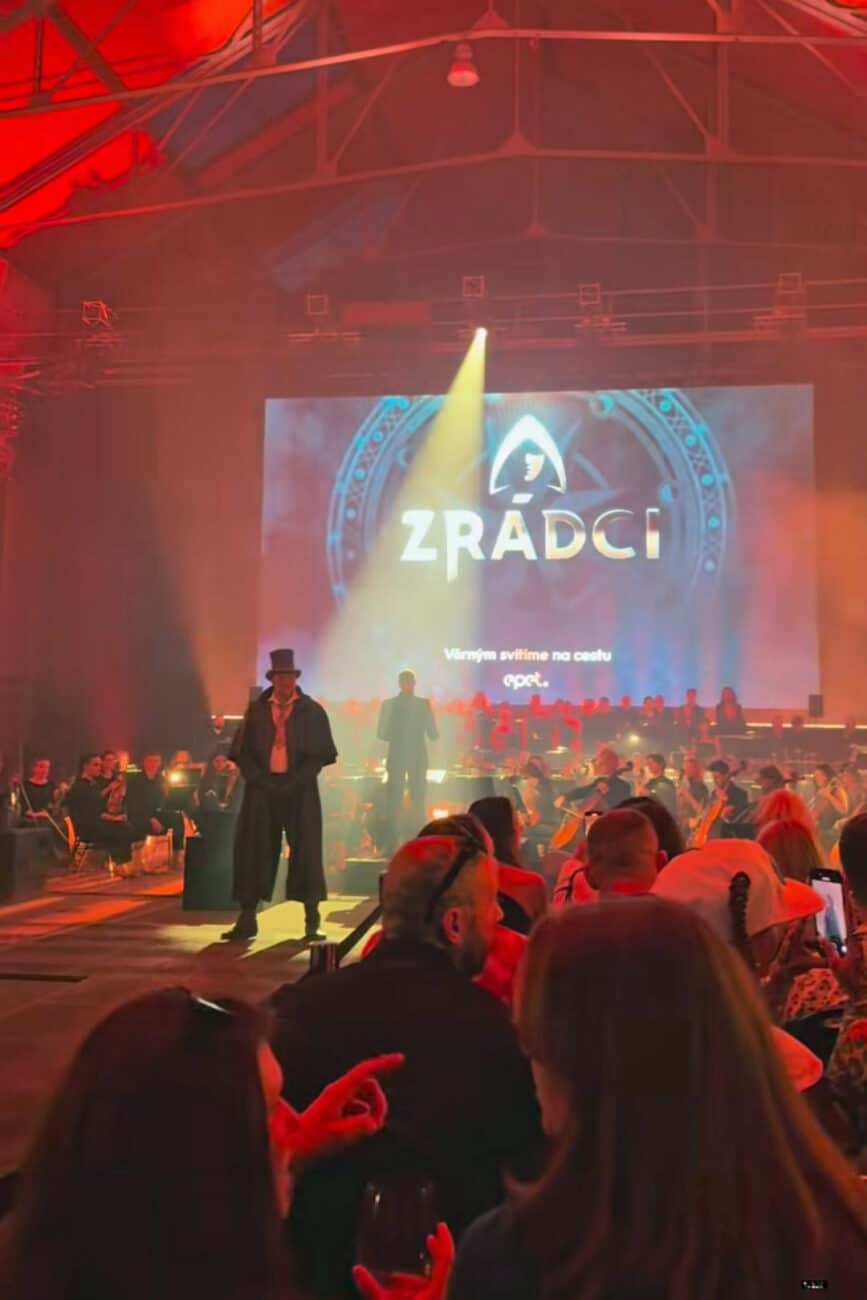 Velkolepá předpremiéra 2. řady hry Zrádci.