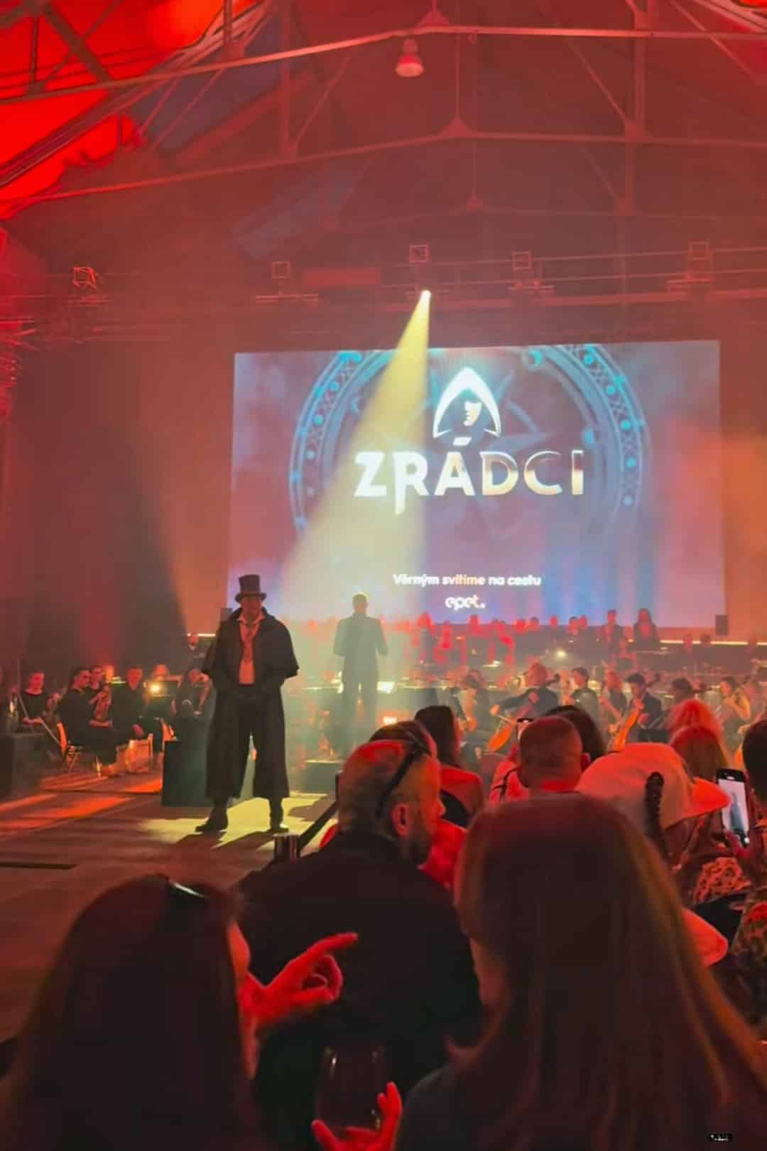 Velkolepá předpremiéra 2. řady hry Zrádci.