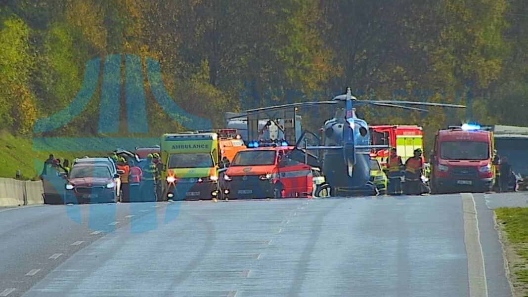 D1 strančice 2 Nehoda na dálnici D1 u Strančic. Zdroj: ŘSD