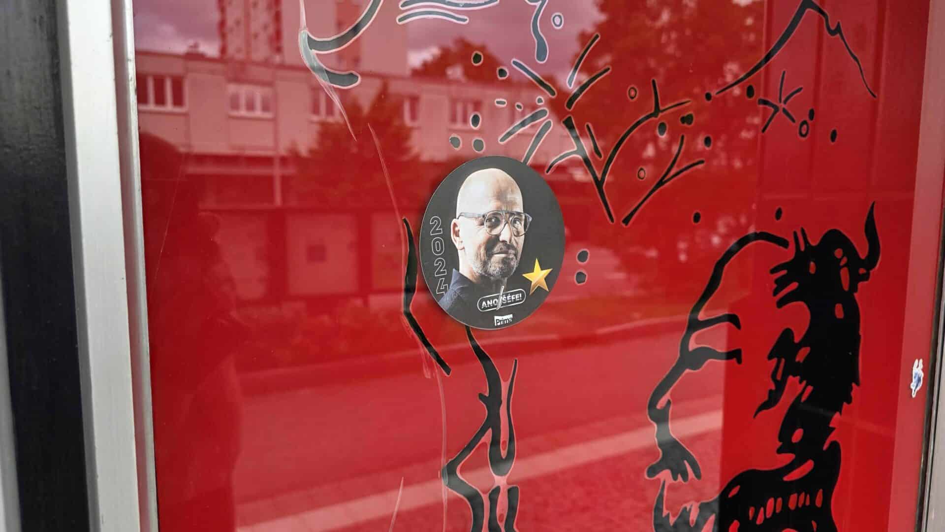 Na Restauraci Asie stále visí Pohlreichova hvězdička. Foto: ČRzprávy