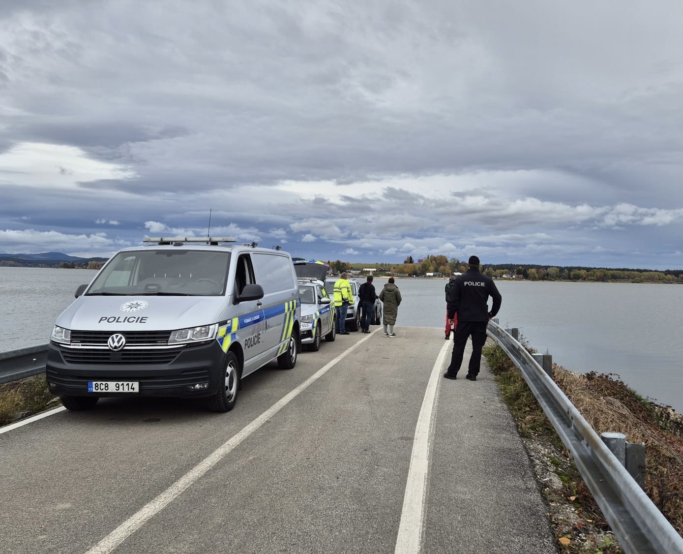 V Lipně našli auto s lidskými ostatky. Foto: PČR