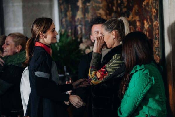 Mie začínají všichni věřit a netuší, že je Zrádce. Foto: TV Prima