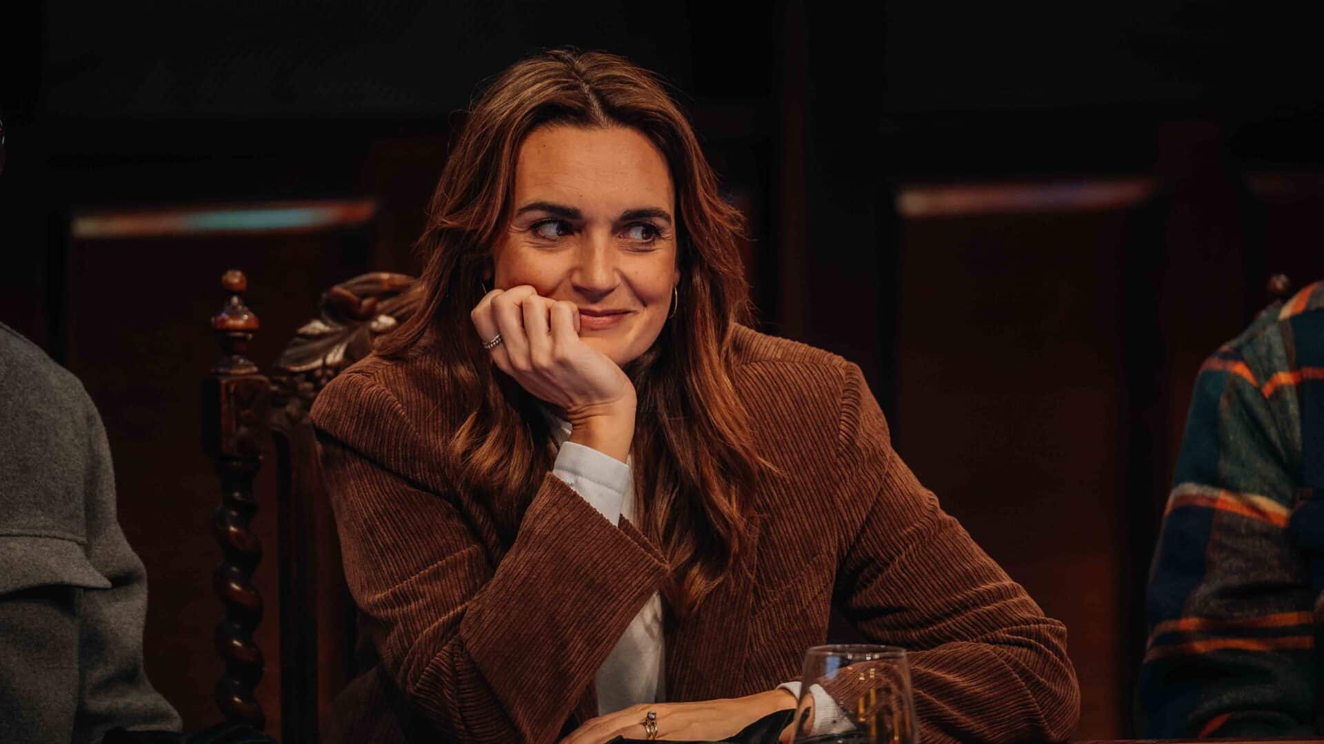 Moderátorka Daniela Brzobohaté slepě věří zrádkyni Mie. Foto: Prima