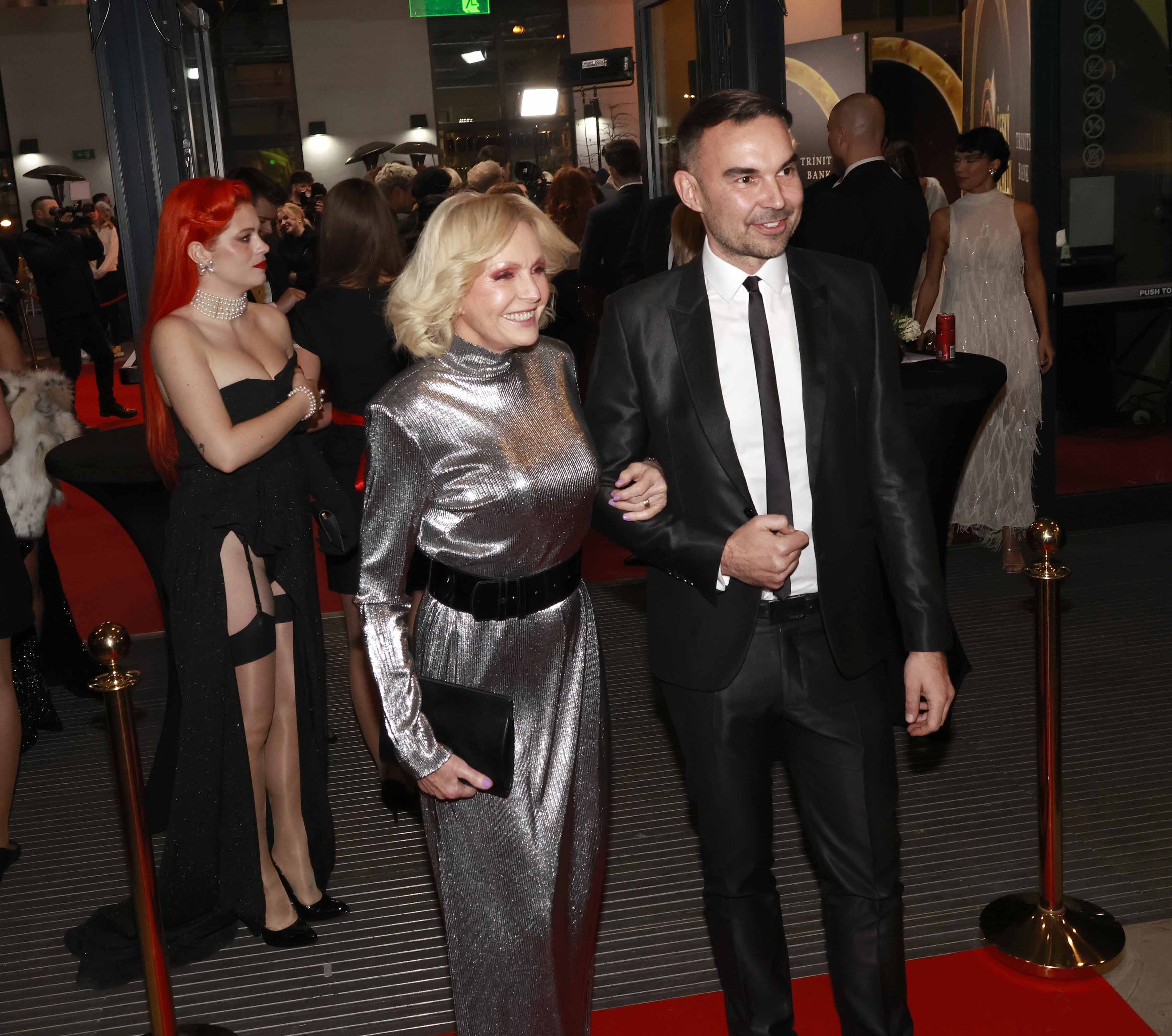 Helena Vondráčková a Robert Vůjtek na slavících. Foto: Nextfoto