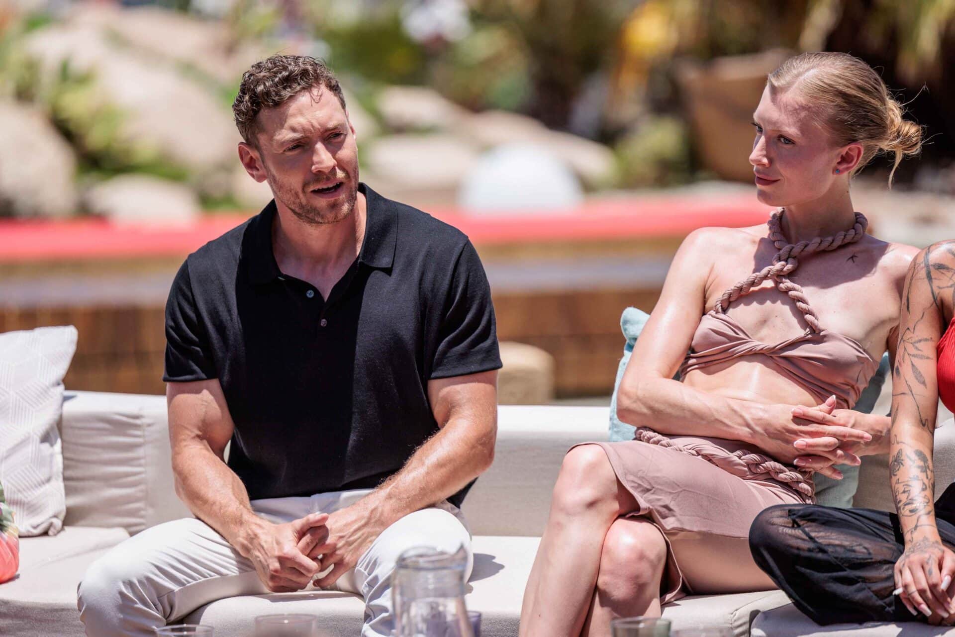 Bachelor Míra postupně poznává všechny dívky. Foto: TV Nova