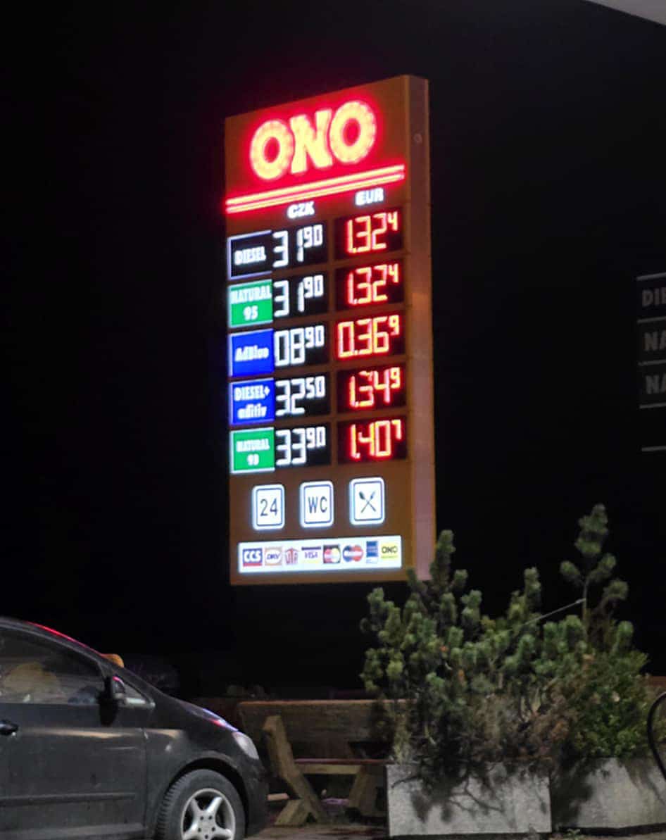 Na čerpacích stanicích ONO zlevnil benzin. Foto: ČRzprávy