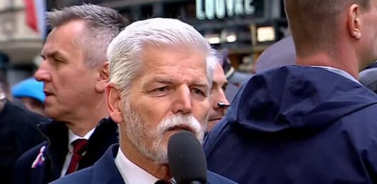 Prezident Petr Pavel na Národní třídě. Zdroj: ČT