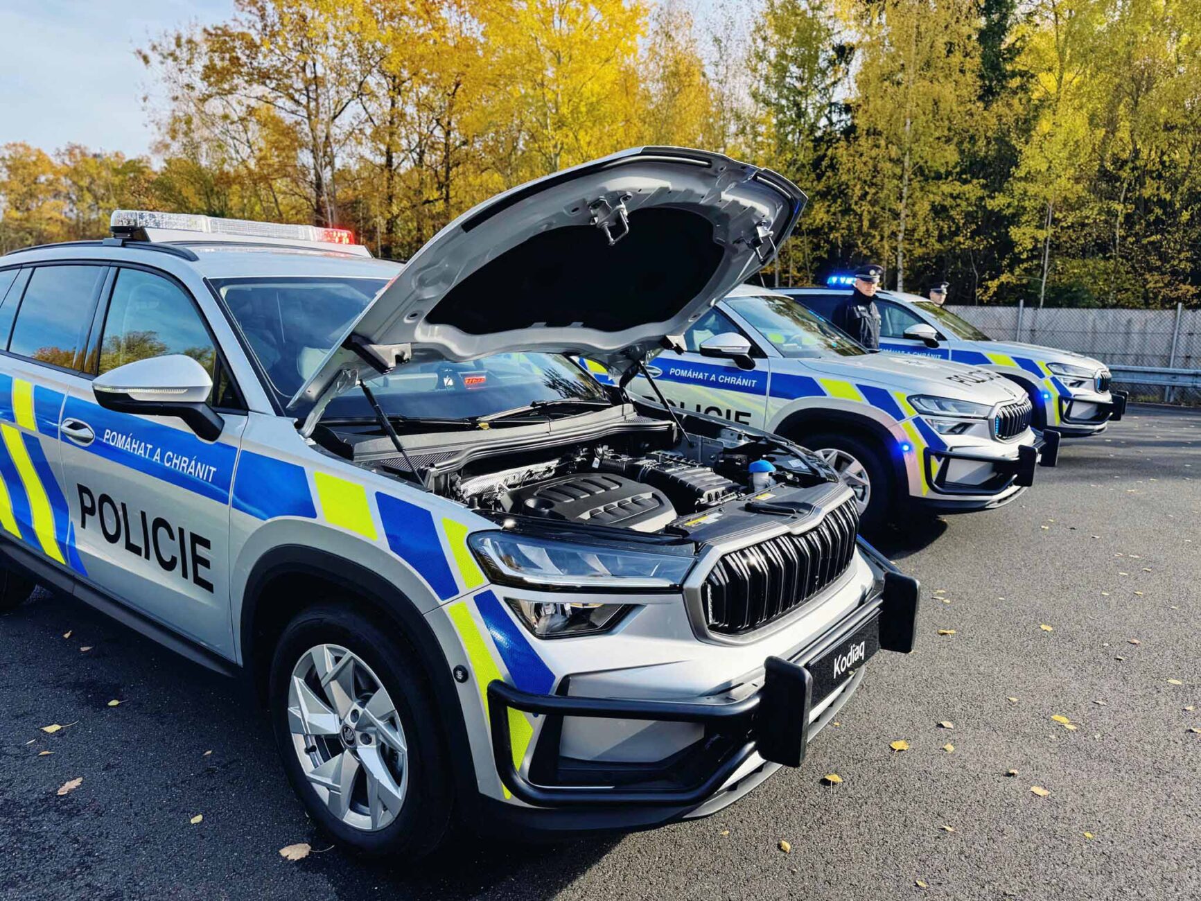 Policie přebírá nové služební vozy. Foto: ČRzprávy