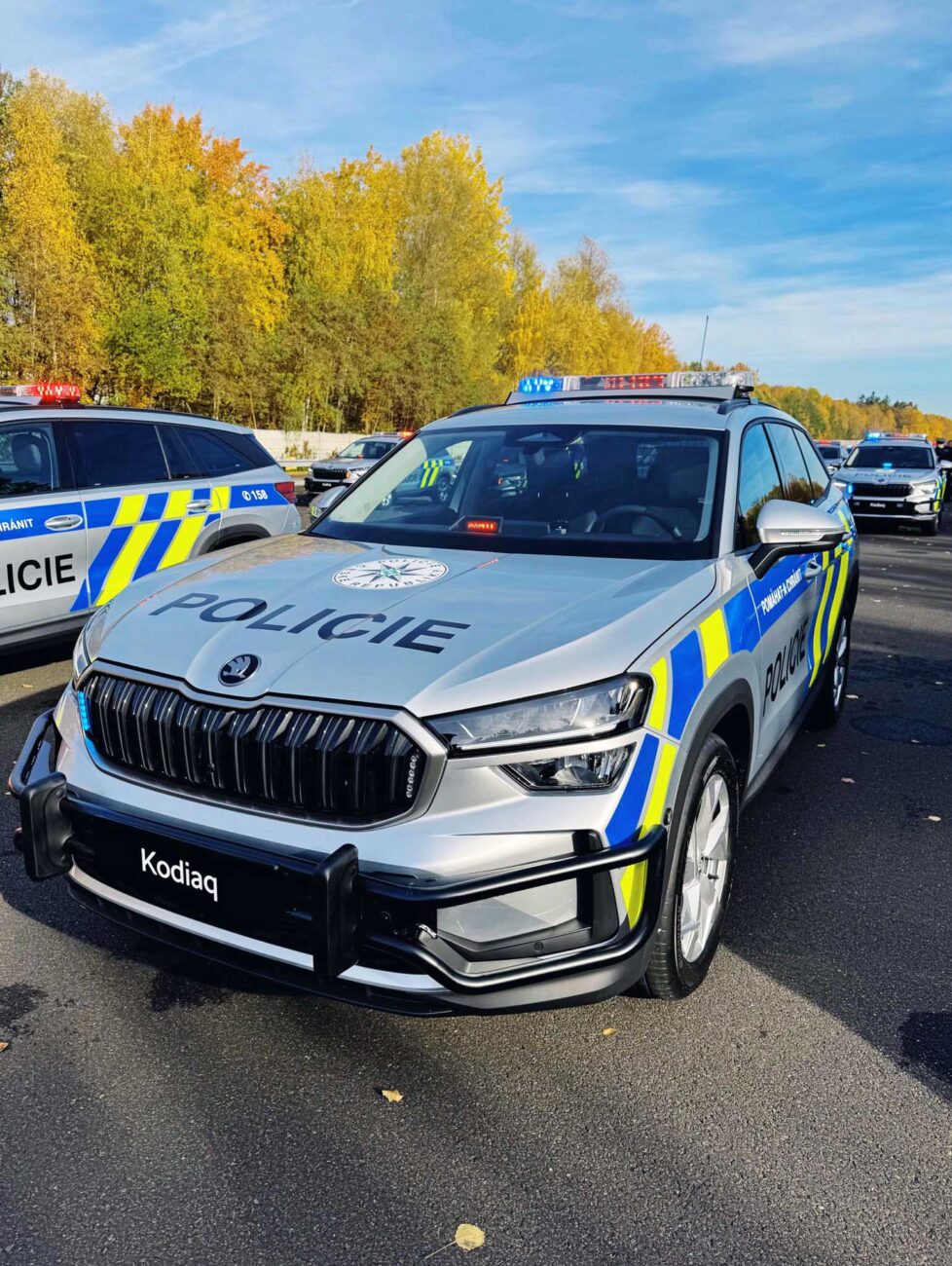 Policie přebírá nové služební vozy. Foto: ČRzprávy