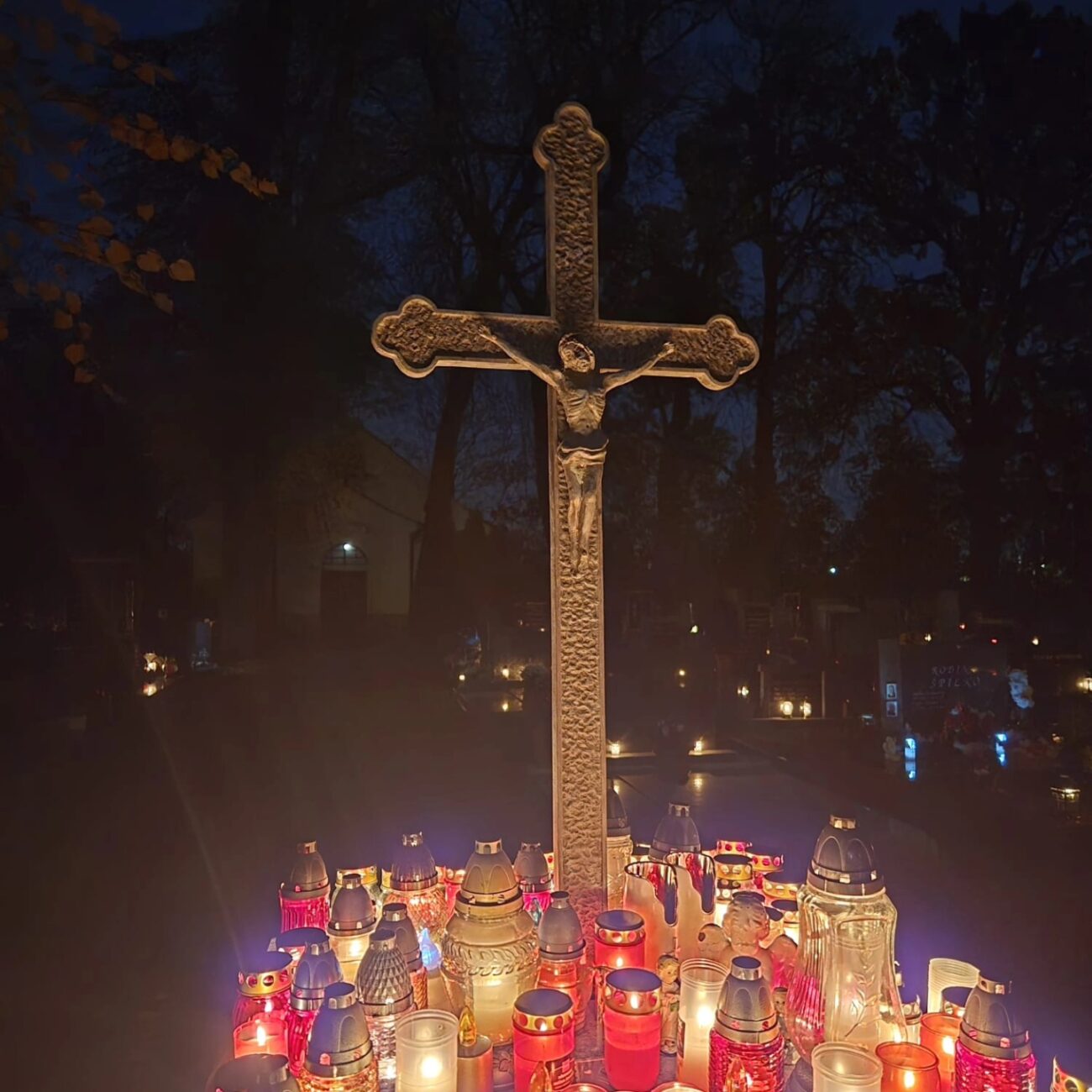 Hřbitov na Praze 14. Foto: Jiří Zajac