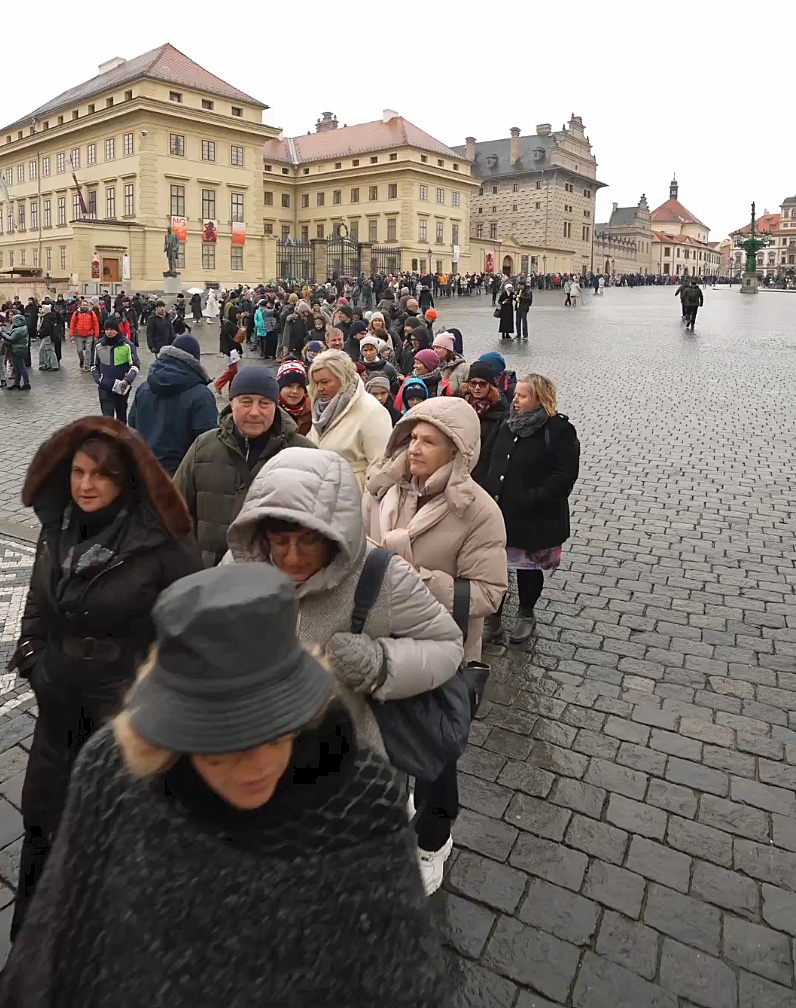 O Den otevřených dveří na Pražském hradě byl velký. Zdroj: X/PrezidentPavel