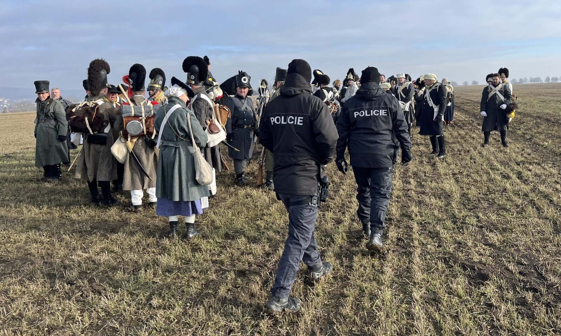 Policisté kontrolují i účinkující bitvy u Slavkova. Foto: PČR