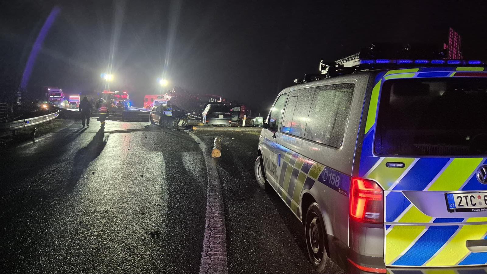 Hromadná nehoda na dálnici D56 u Paskova. Foto. PČR