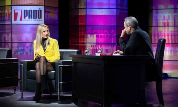 Mia ze Zrádců (Věra Kirchnerová) v pořadu 7 pádů Honzy Dědka. Foto: Prima