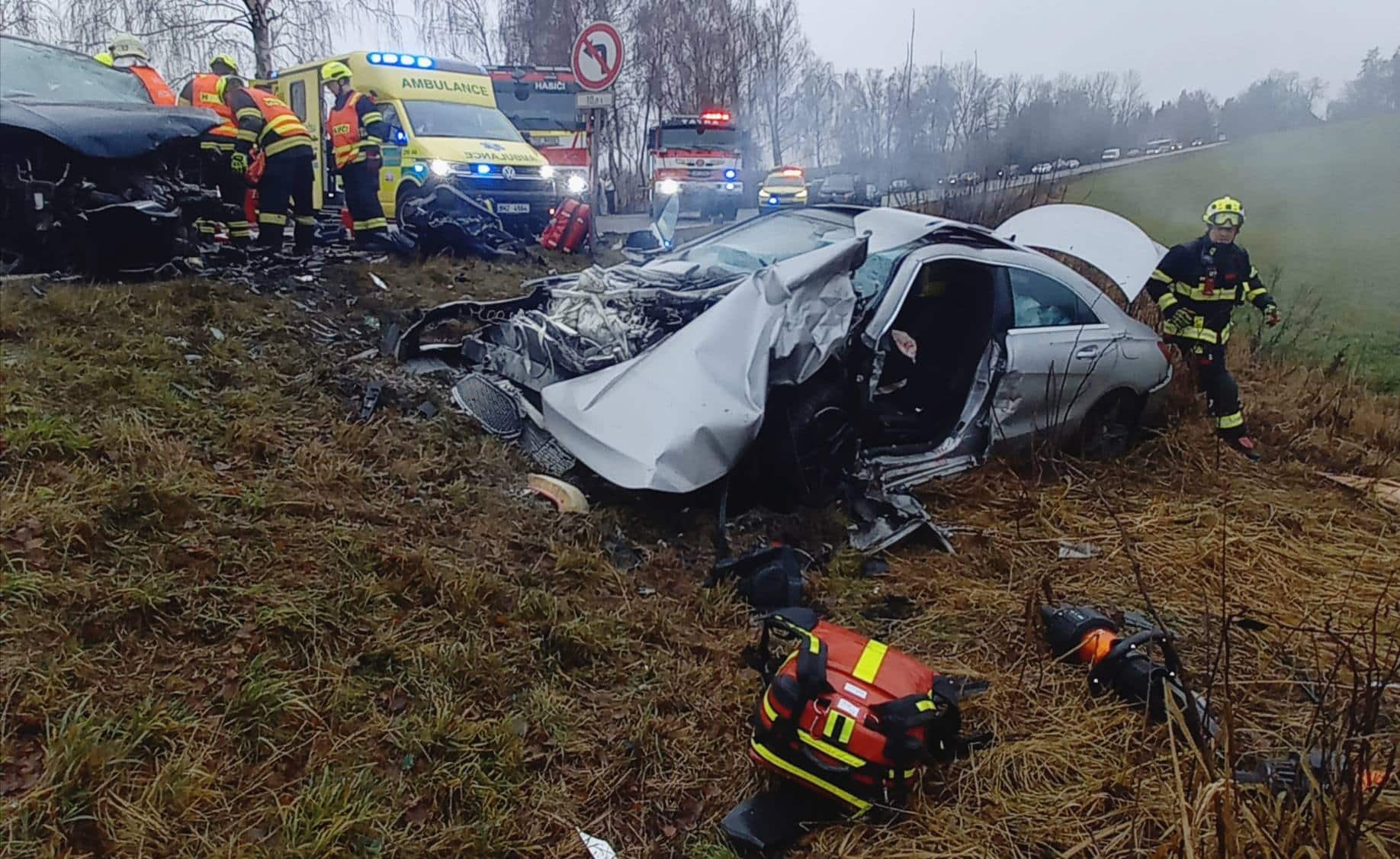 Vážná nehoda mezi Výšinkou a Stříteží. Foto: HZS