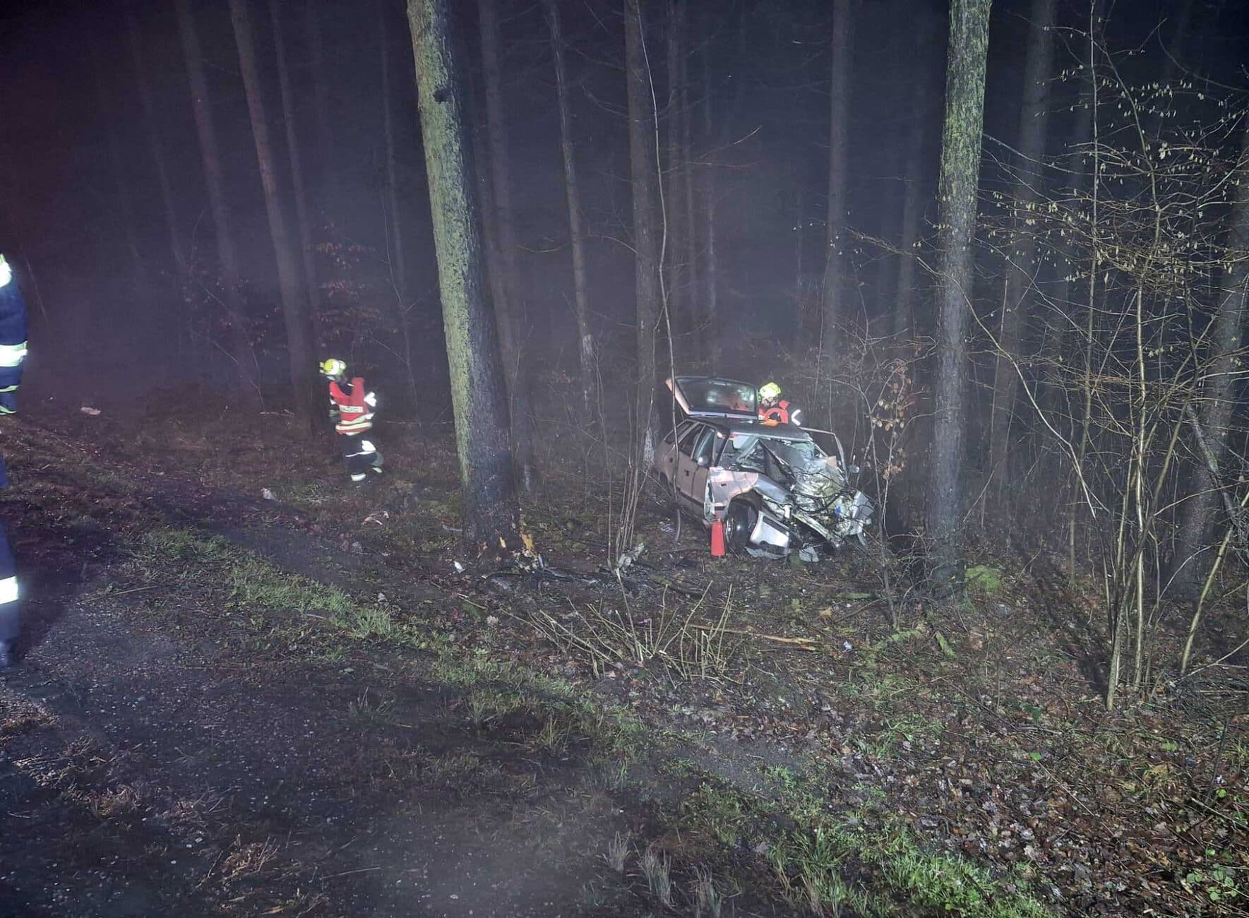 Tragická nehoda u obce Komňa. Foto: HZS