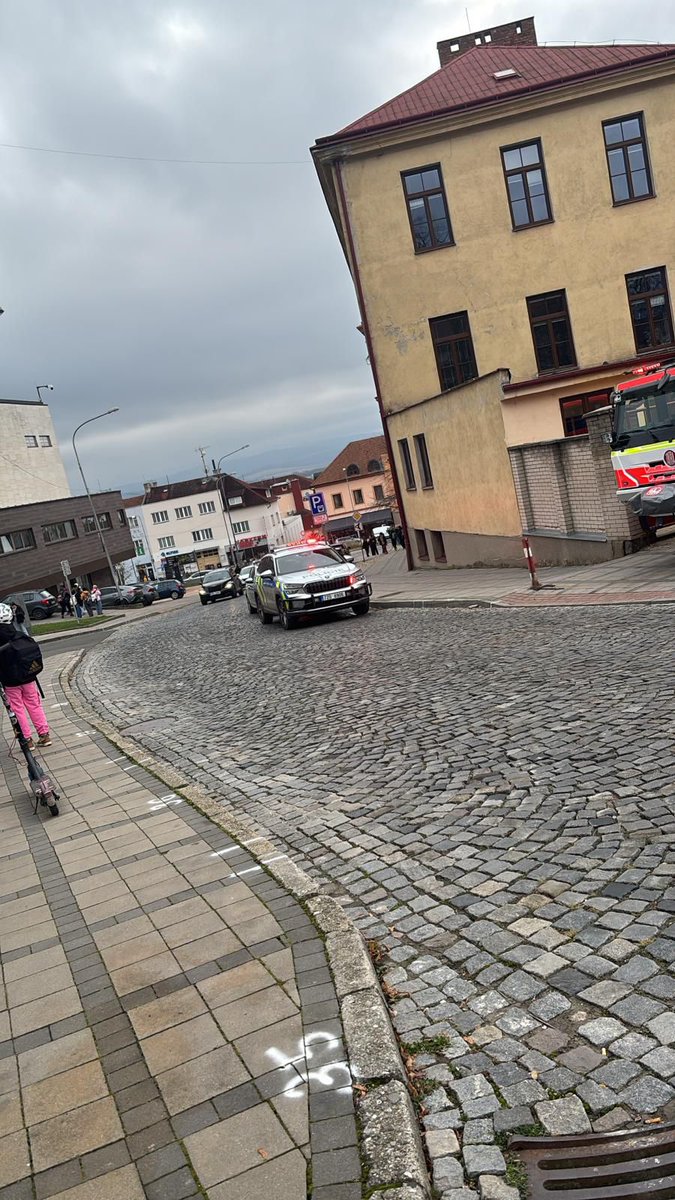 Policie zasahuje v základní škole v Uherském Brodě. Foto: PČR