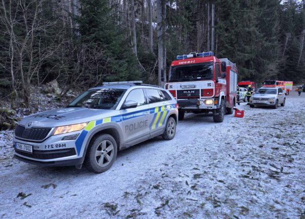 Ve Svatopeterském potoku ve Špindlu našli mrtvou osobu. Foto: Hasiči Špindlerův Mlýn