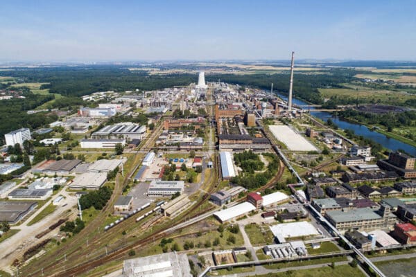 Areál chemičky Spolana Neratovice. Foto: Spolana