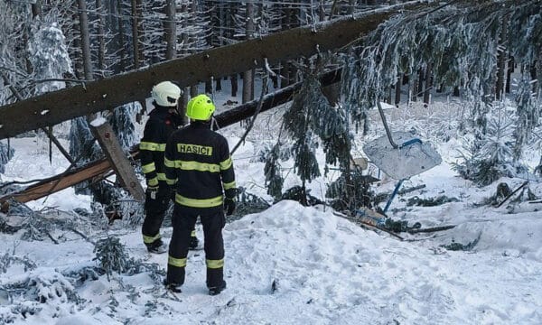 Pád lanovky na Kleti. Foto: HZS