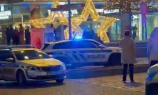 Policie zasahuje v nákupním centru Galerie Teplice. Zdroj: Policie ČR