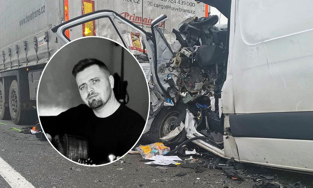 Při nehodě na dálnici D2 zemřel hudebník Adam Urban. Foto: FB a Policie ČR