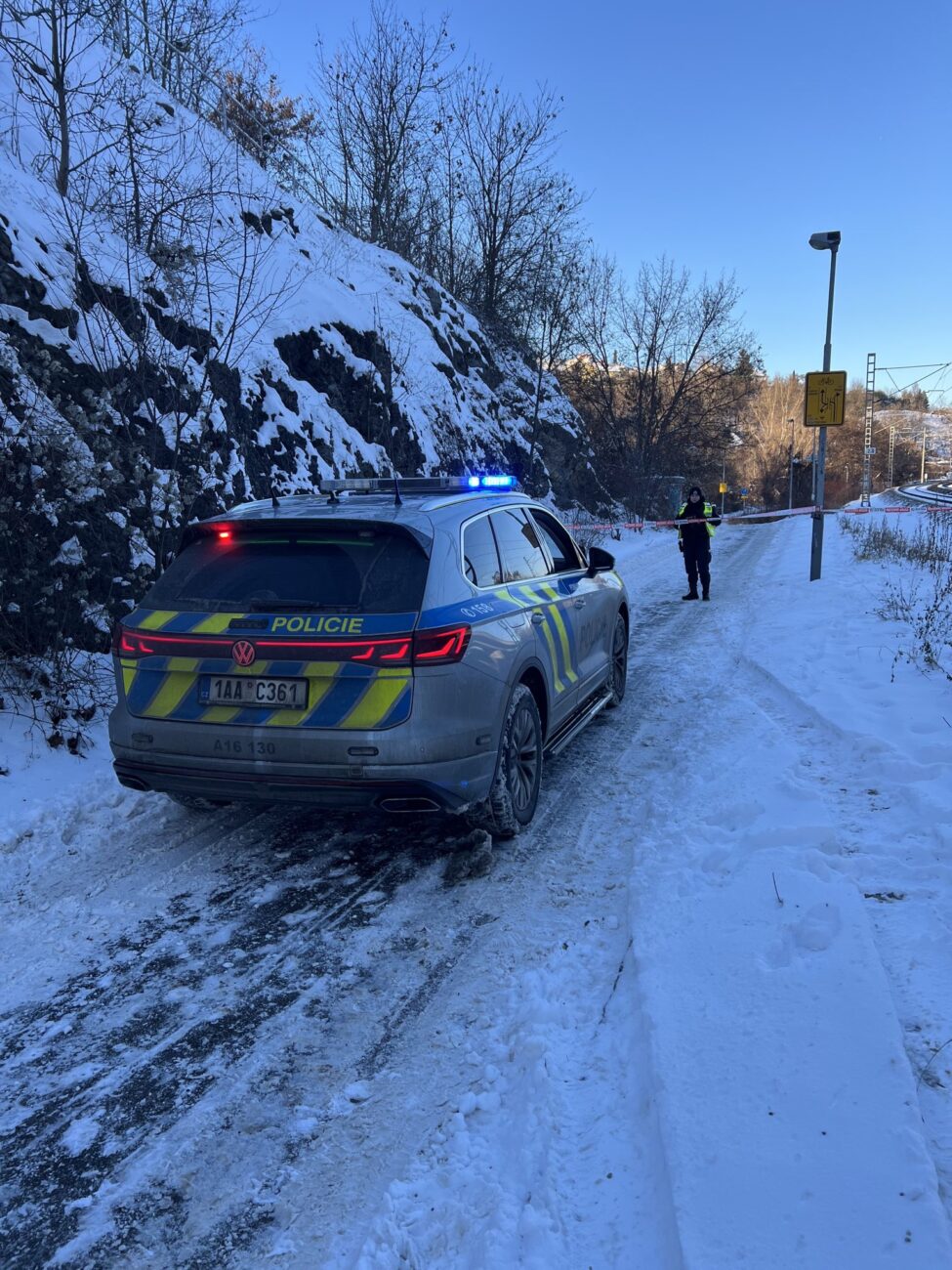 Na trati pod Barrandovským mostem srazil vlak ženu. Foto: PČR