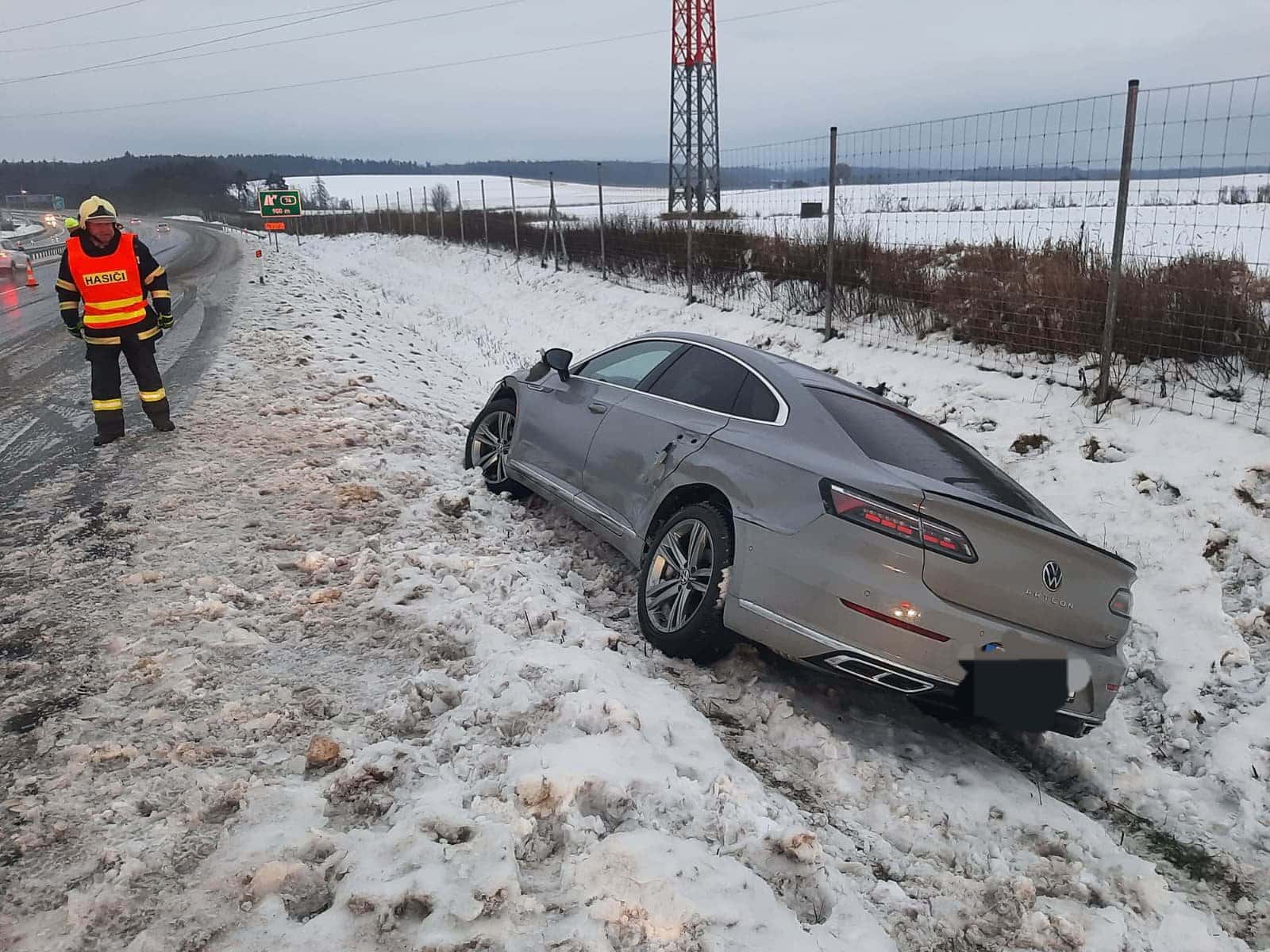 Nehoda u Mirotic. Foto: HZS