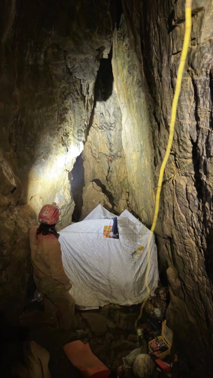 Záchranná akce v jeskyni byla velmi náročná. Foto: HZS
