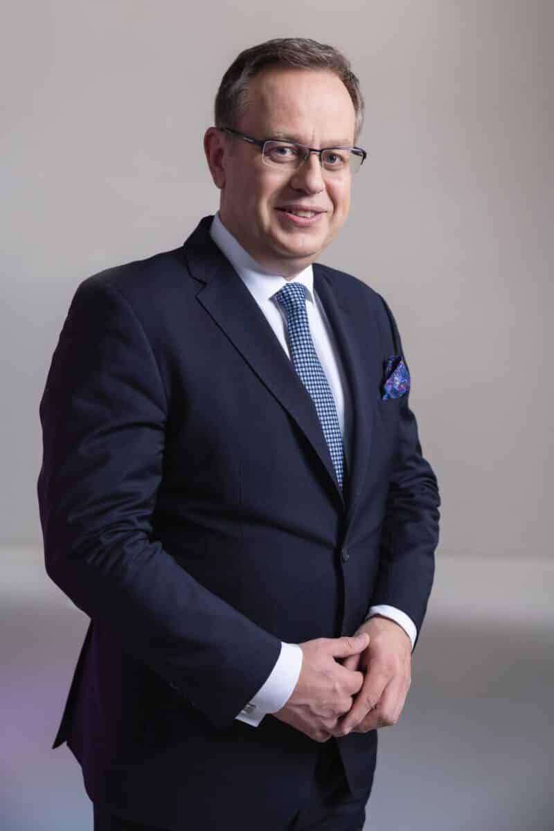 Moderátor Otázek Václav Moravec. Foto: se souhlasem Česká televize