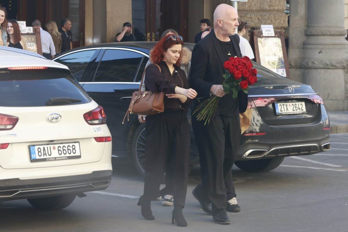 Oslava 95. narozenin Jiřiny Bohdalové: Lucia Šoralová a Ondřej Soukup. Foto: Nextfoto