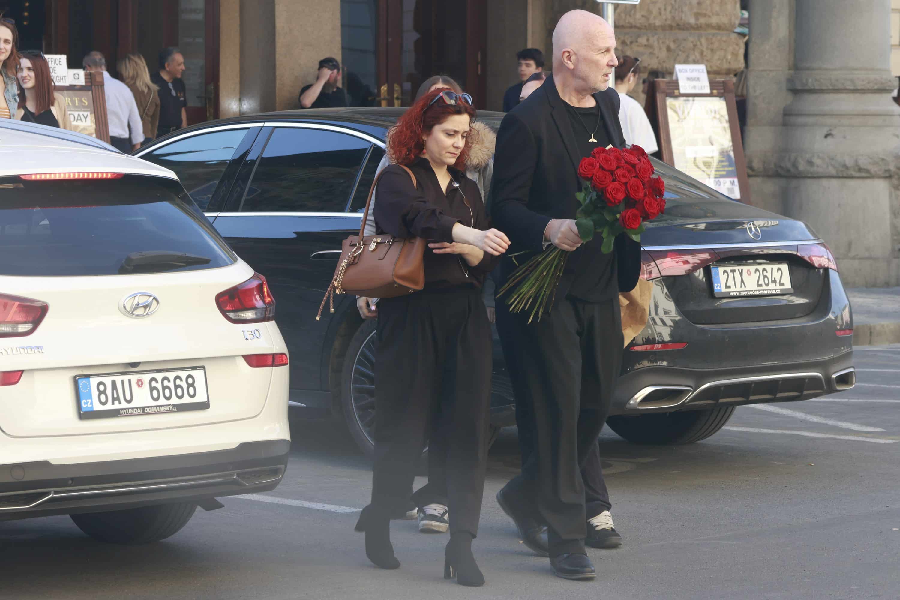 Oslava 95. narozenin Jiřiny Bohdalové: Lucia Šoralová a Ondřej Soukup. Foto: Nextfoto