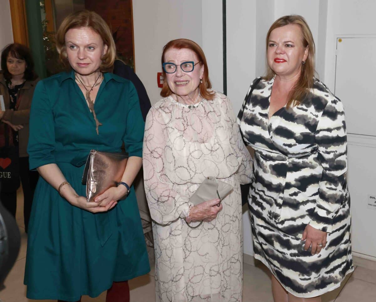 Iva Janžurová a její dcery Sabina Remundová a Theodora Remundová. Foto: Nextfoto