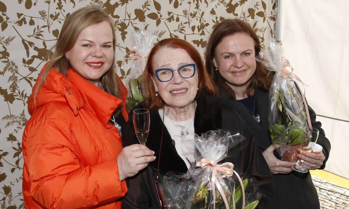Iva Janžurová a její dcery Sabina Remundová a Theodora Remundová. Foto: Nextfoto