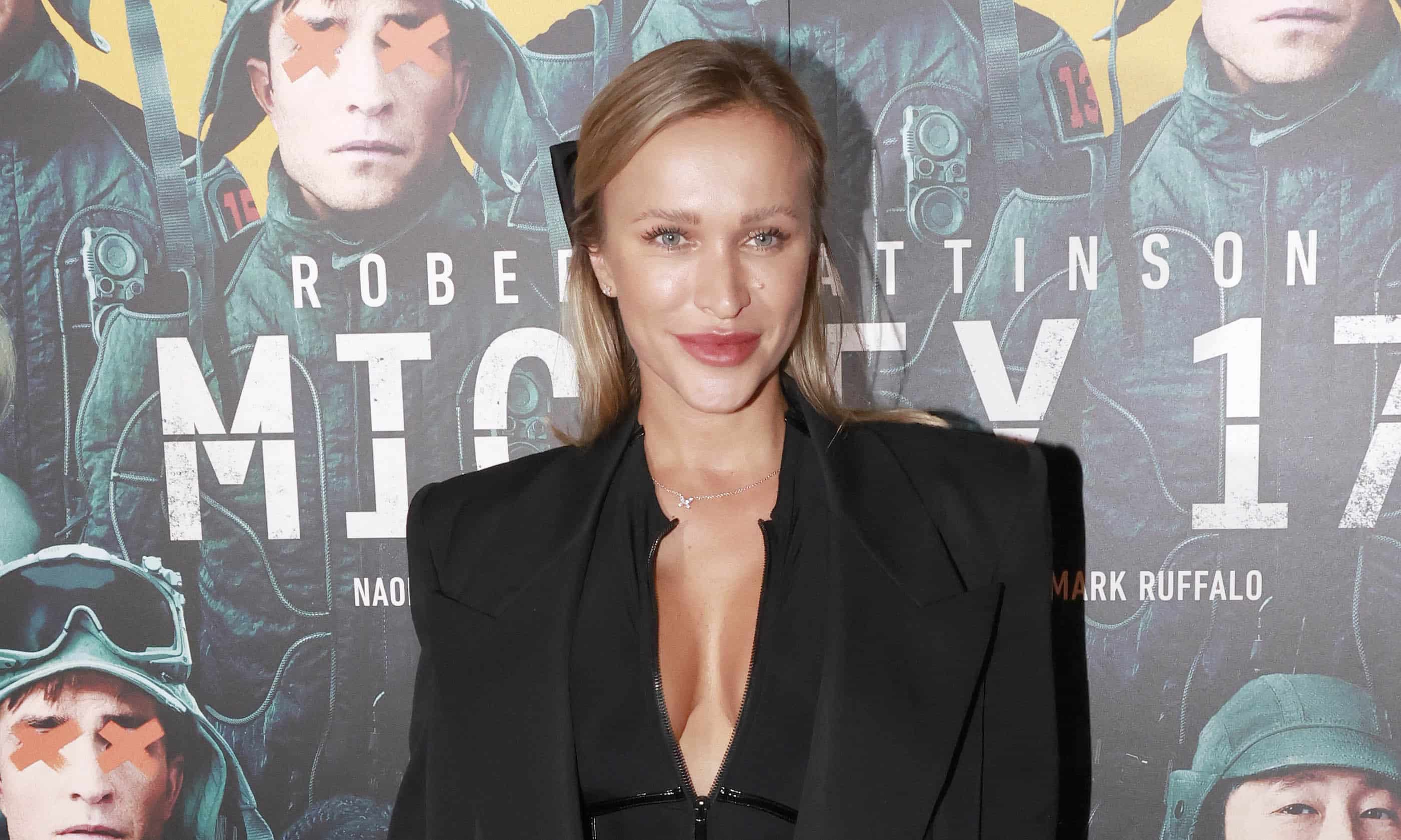 Nela Slováková má v oblibě saka, pod která se obvykle nic nebere. Foto: Nextfoto