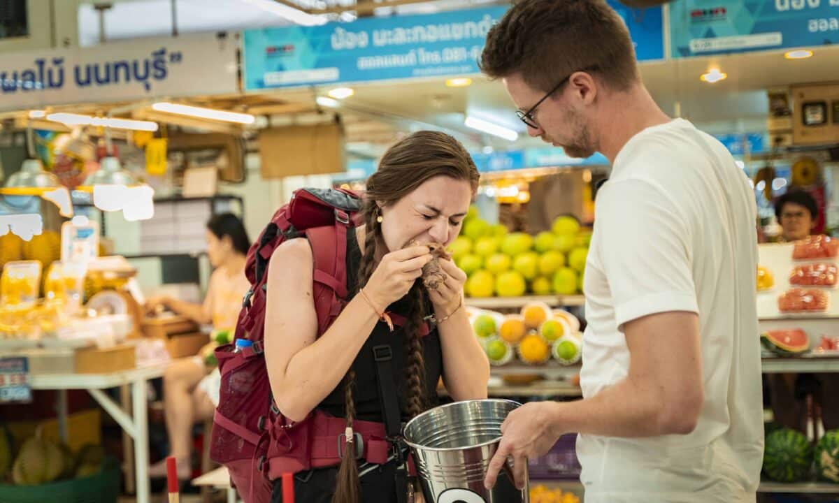 Hráči museli ve finále sníst mnohdy velmi nechutné jídlo. Velmi zle se dělalo také Petře. Foto: TV Prima (se souhlasem)