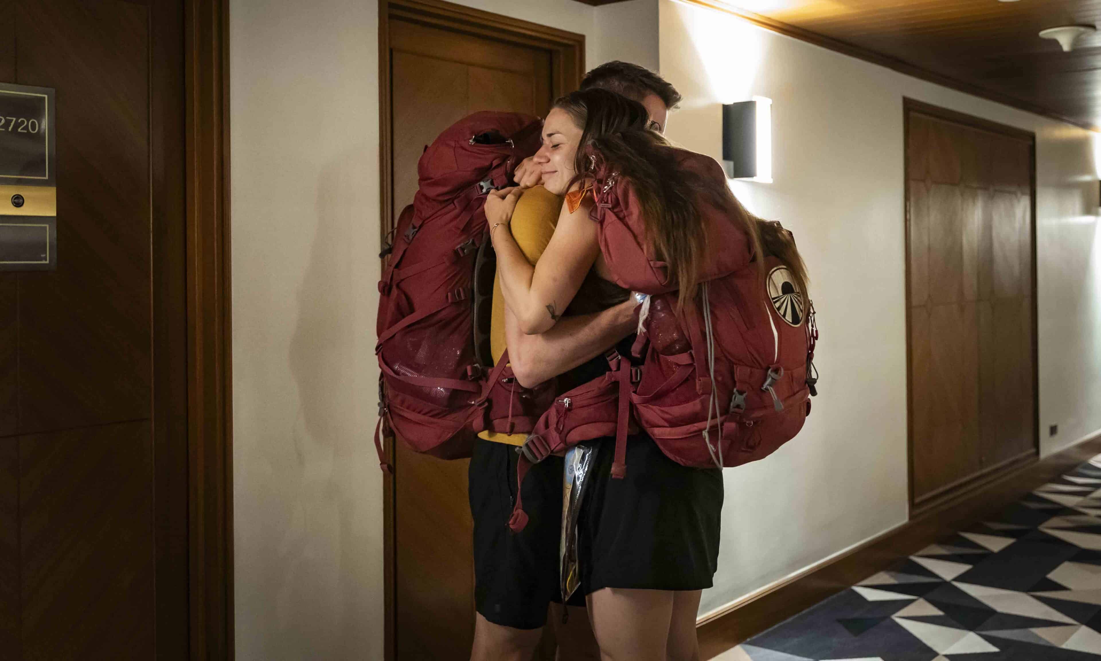 Tým Něco jako pár se v hotelu dozvěděl, že do superfinále nepostupuje. Foto: TV Prima