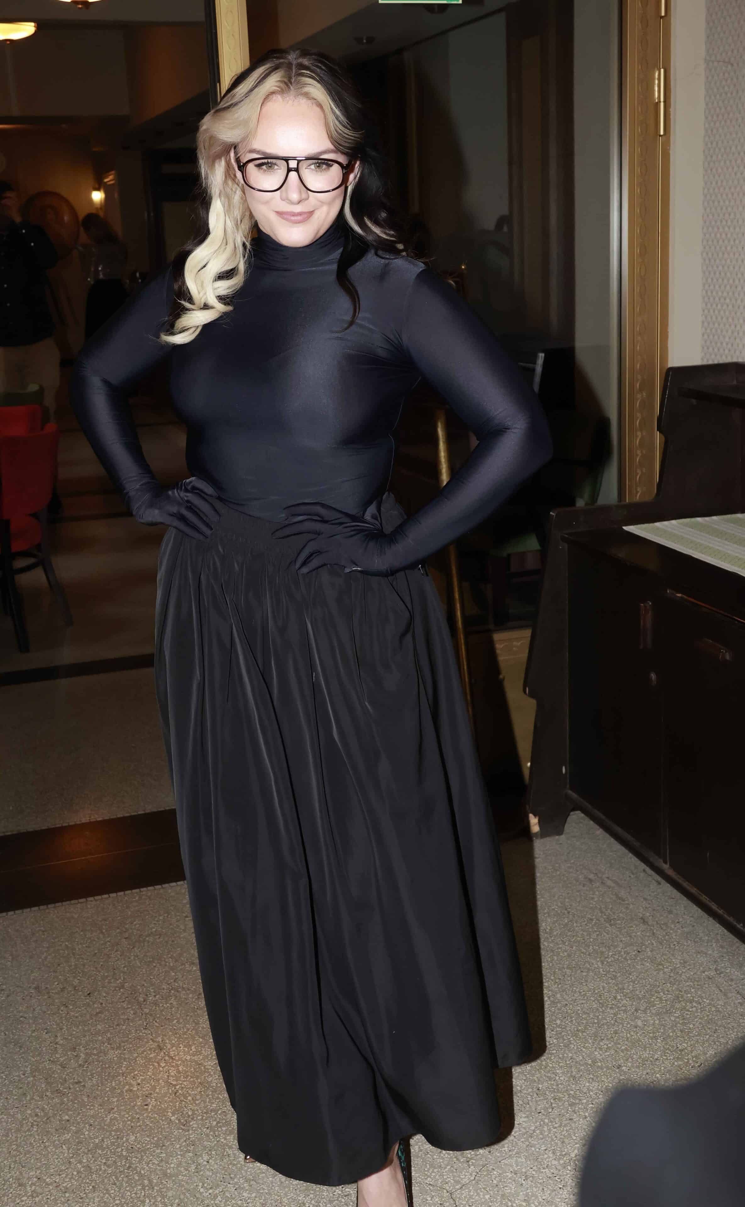 Ewa Farna na premiéře seriálu Monyová. Foto: Nextfoto